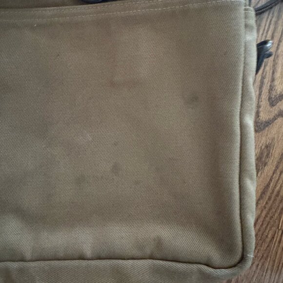 Filson Original Briefcase – Tan Canvas & Leather – Classic Heritage Style - Picture 7 of 8